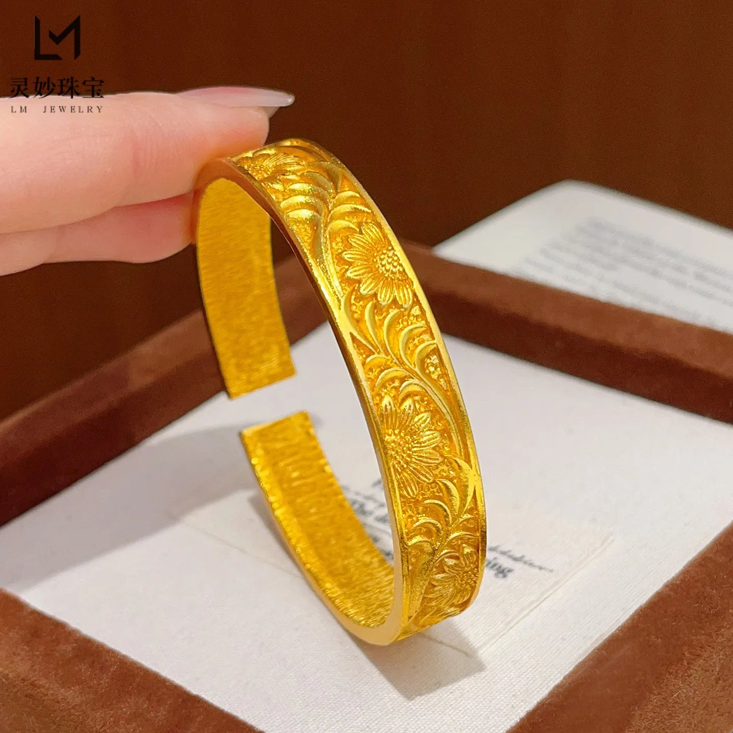 Classic Bangle Women's 24K Gold AU999 - 24K Gold Retro Fortune Flower Bangle, Carved Craft, Luxury Collection