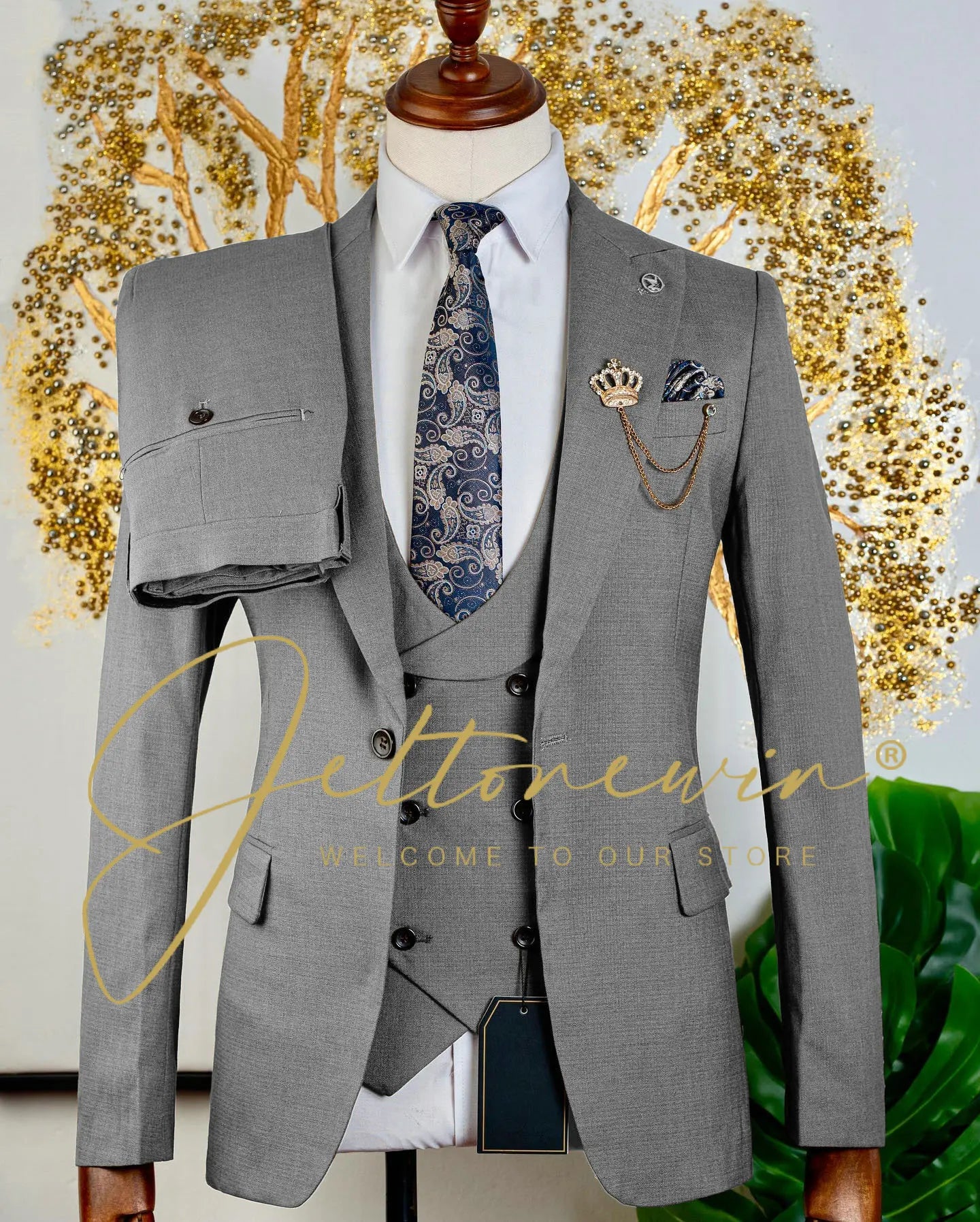 Men's Brown Three Piece Suit with Vest and Trousers Slim Fit Formal Wear for Wedding Groomsmen Party Business Occasion