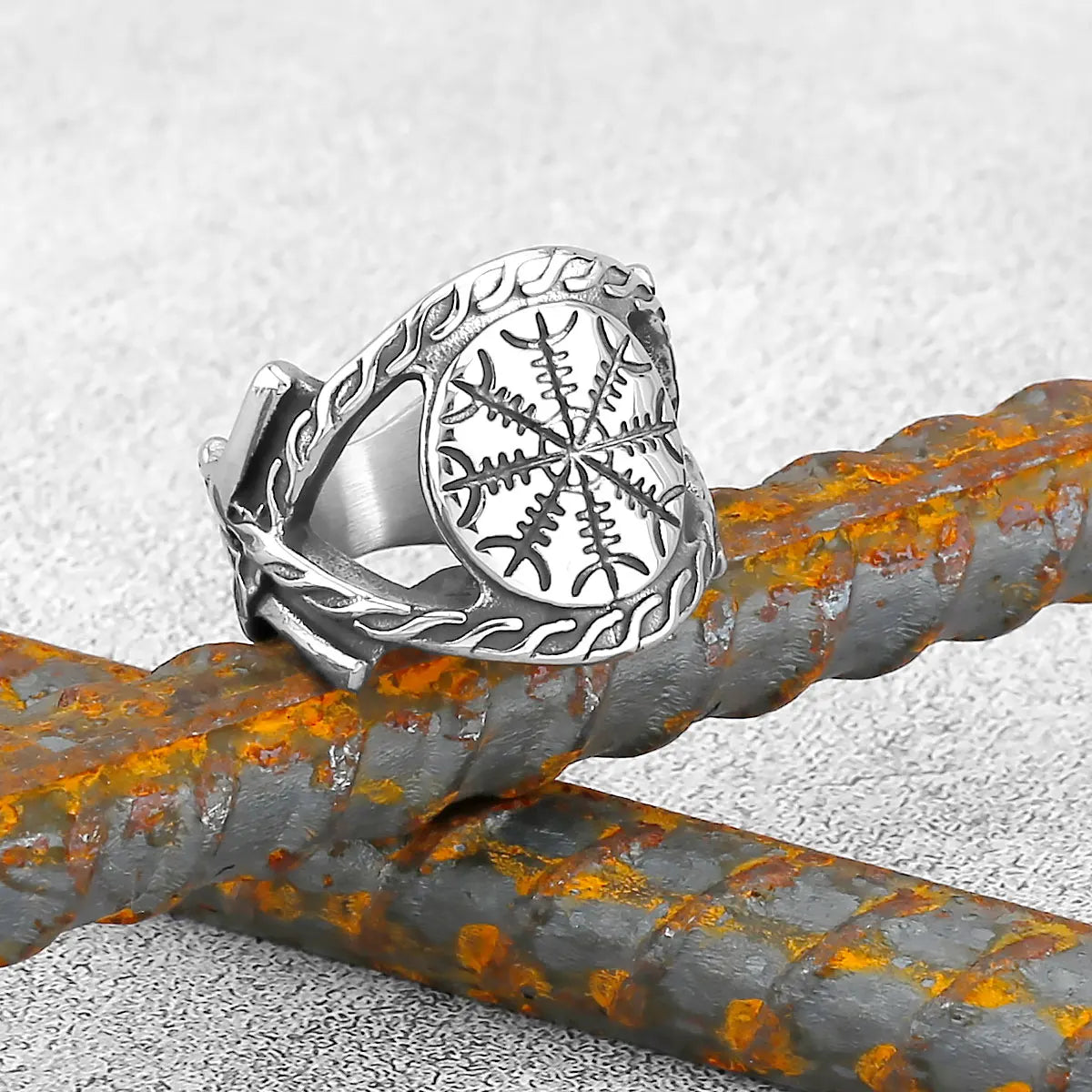 Vintage Stainless Steel Viking Amulet Ring Norse Compass Runes Men and Women Rings Teens Multi Style Jewelry Boyfriend Gift