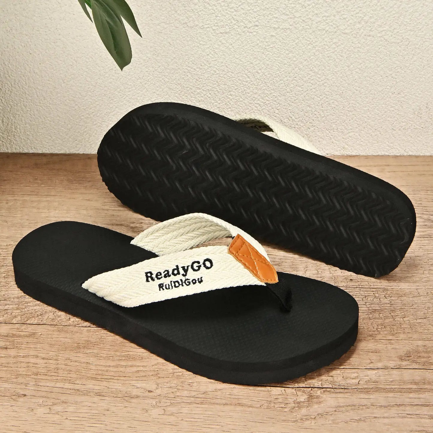 Men Slippers Breathable Soft Bottom Cloud Slides Men Flip flops Beach Shoes Male Suitable Indoor and Outdoor plus size 40-52