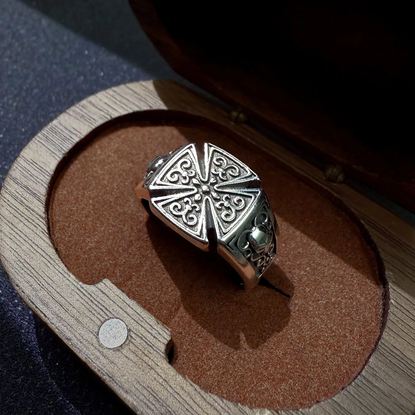 Retro Croix de Guerre Rose Pattern Adjustable Open Ring For Men Silver-plated Copper Punk Gothic Edgy Jewelry Accessories Gift