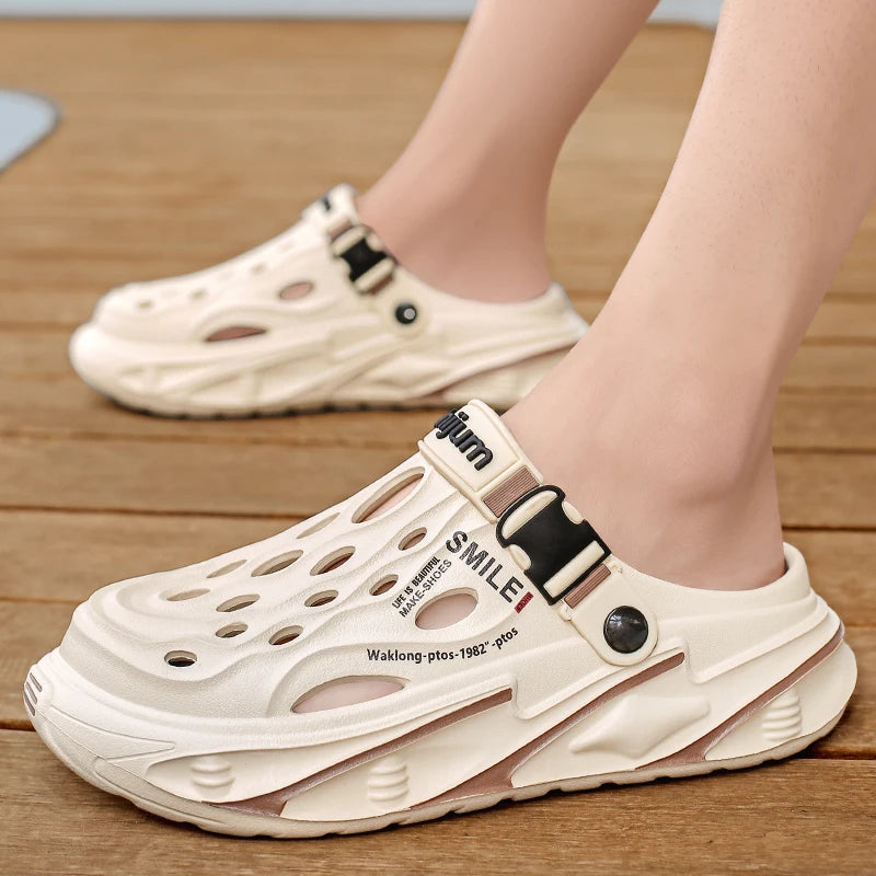 Fashion Men's Outdoor Sandals Slippers Beach Comfortable Clogs Soft Slides New Men Casual Shoes Garden Shoes Male Beach Slippers