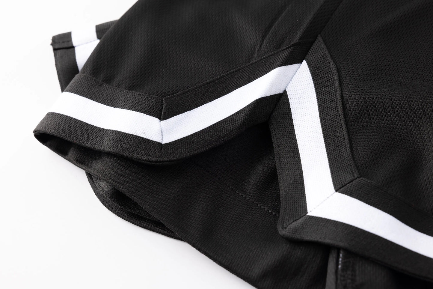 Basketball shorts for men's summer sports training in 2025, casual loose and breathable pants, American five point shorts