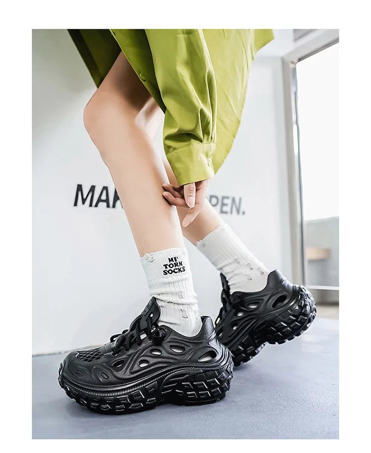 Sandals for Men Outdoor Non-slip Tire Sole Hole Shoes Hollow Breathable Men's Sandals Beach Lightweight Platform Sneakers Men
