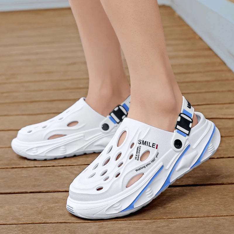 Fashion Men's Outdoor Sandals Slippers Beach Comfortable Clogs Soft Slides New Men Casual Shoes Garden Shoes Male Beach Slippers