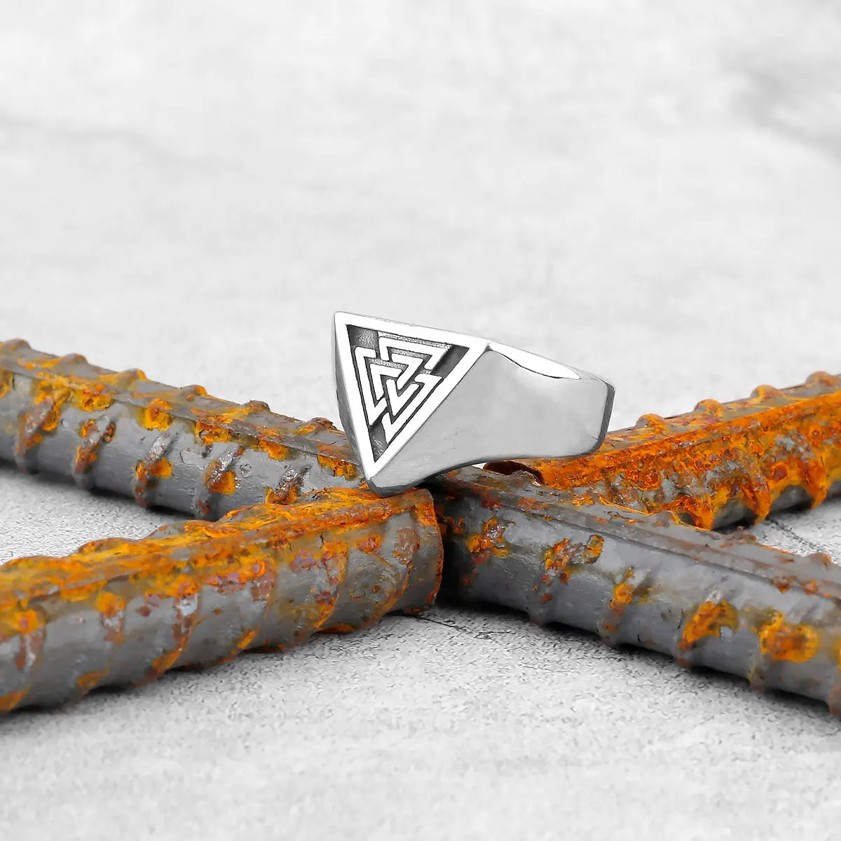 Vintage Stainless Steel Viking Amulet Ring Norse Compass Runes Men and Women Rings Teens Multi Style Jewelry Boyfriend Gift