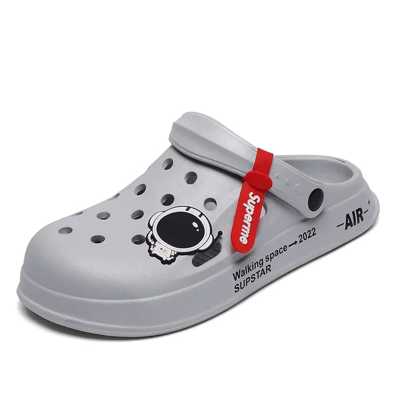 Water Shoes Sandals For Men Black White Men Women Sandals Breathable Home Slippers Outdoor Fashion Garden Clogs Couple Shoes