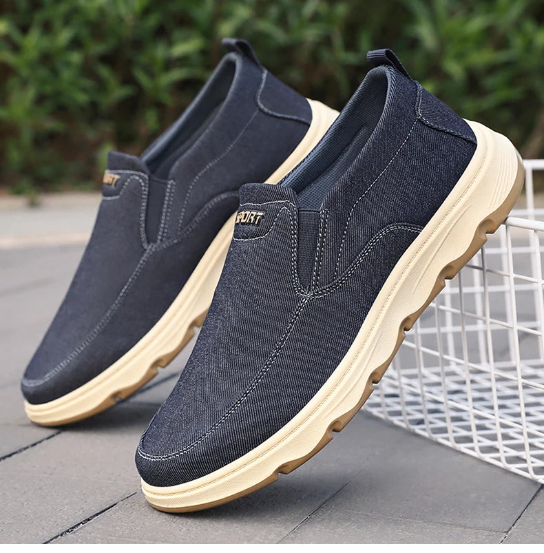 Men's walking sneakers 2025 Spring casual canvas shoes, low-top comfortable and breathable vulcanized shoes