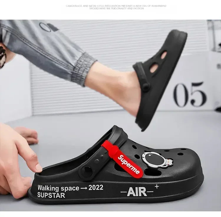 Water Shoes Sandals For Men Black White Men Women Sandals Breathable Home Slippers Outdoor Fashion Garden Clogs Couple Shoes