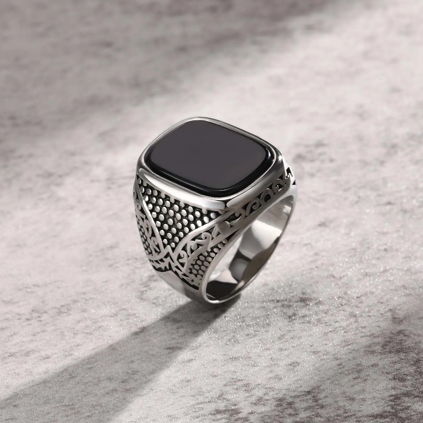 Punk Onyx Stone Signet Rings for Men, Stylish Waterproof Stainless Steel Black Stone Pinky Ring, New Rock Gifts for Him Jewelry