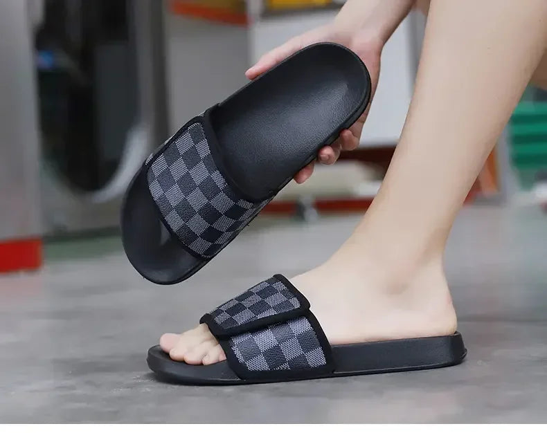 Slippers for Men To Wear Outside in Summer Men's Non-slip and Anti-odor Comfortable Soft Flip-flops Outdoor Trendy Sandals