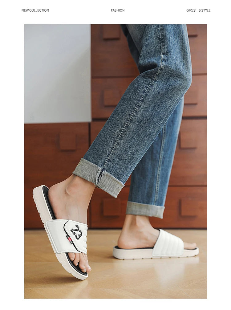 Men's fashion slippers comfortable flat home bathroom slippers soft-soled outdoor beach shoes plus size slippers men 39-47