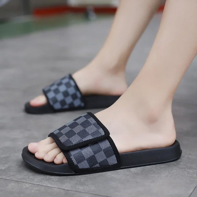 Slippers for Men To Wear Outside in Summer Men's Non-slip and Anti-odor Comfortable Soft Flip-flops Outdoor Trendy Sandals