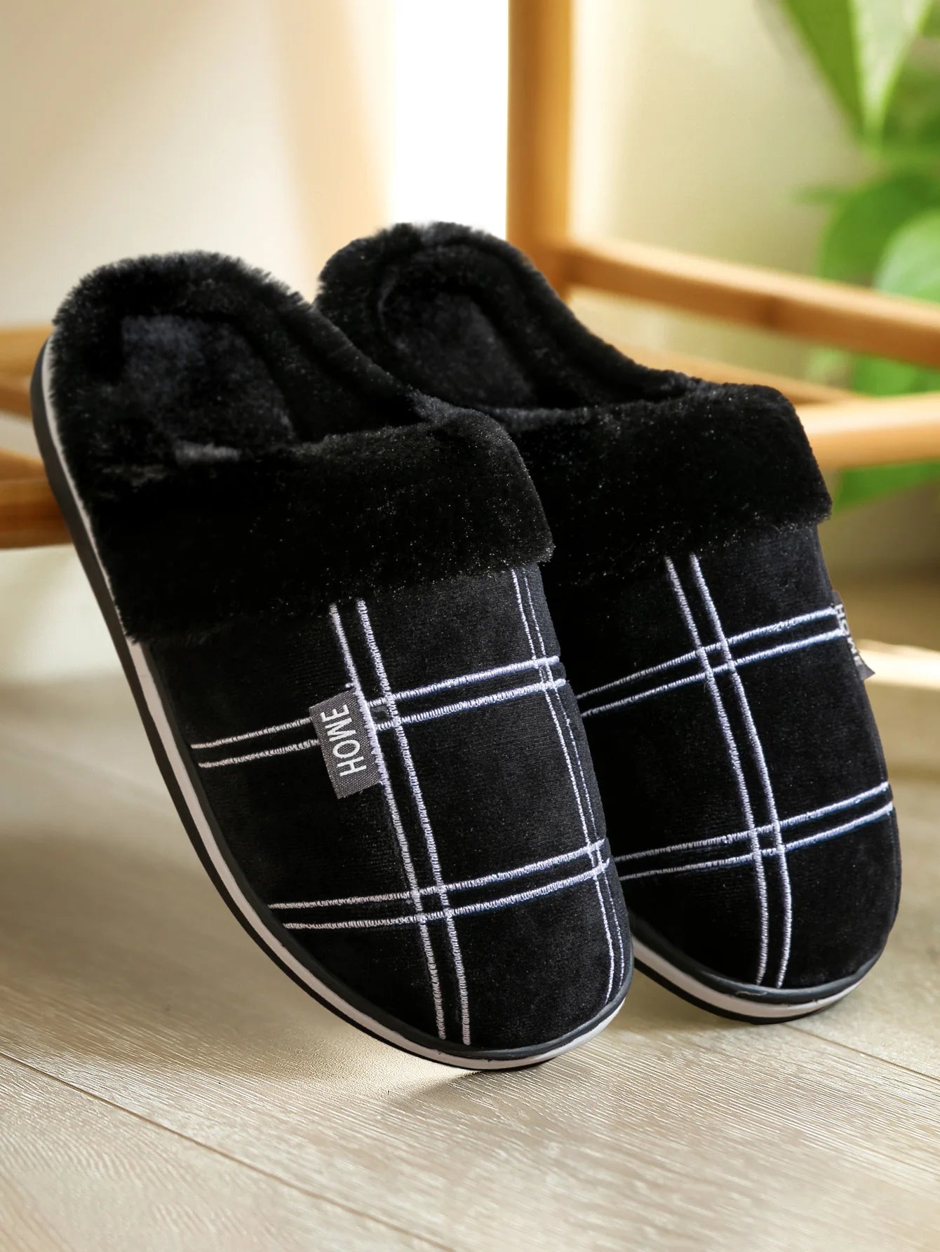 House slippers for men Plaid Warm Soft Comfortable Non Slip Living room Shoes Sturdy Sole Big Size 40-50 Home slippers