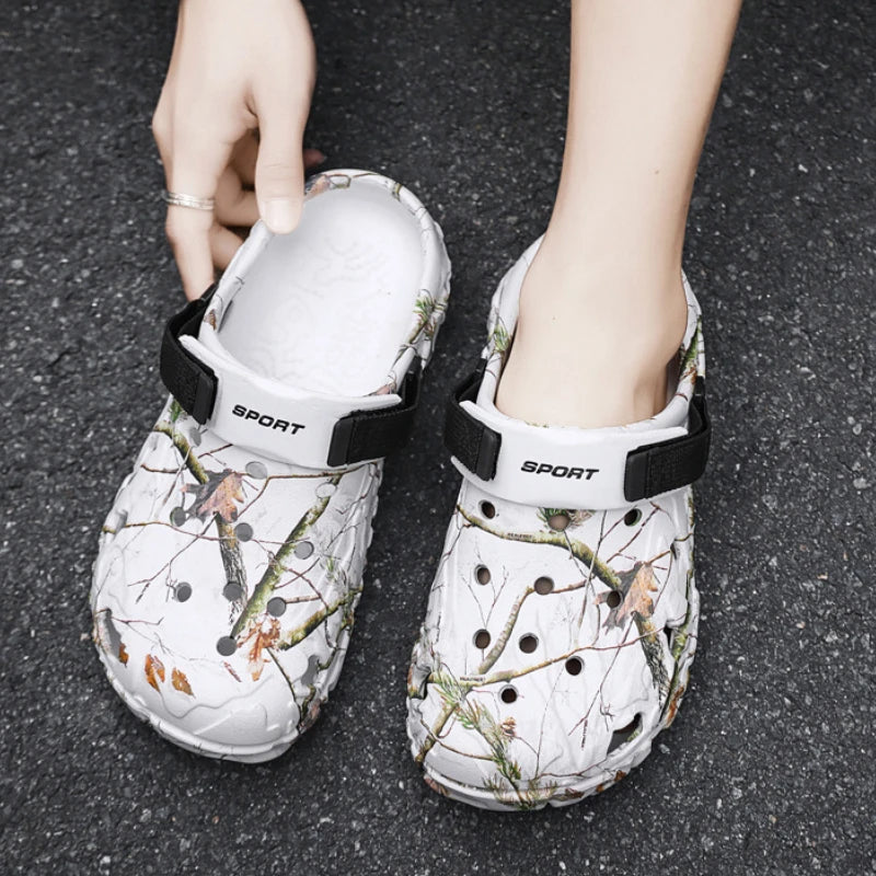 2025 Summer Men's Sandals Home Garden Shoes Lightweight Platform Male Slippers Soft Bottom Flip Flop Sandals Hot Outdoor Sandals