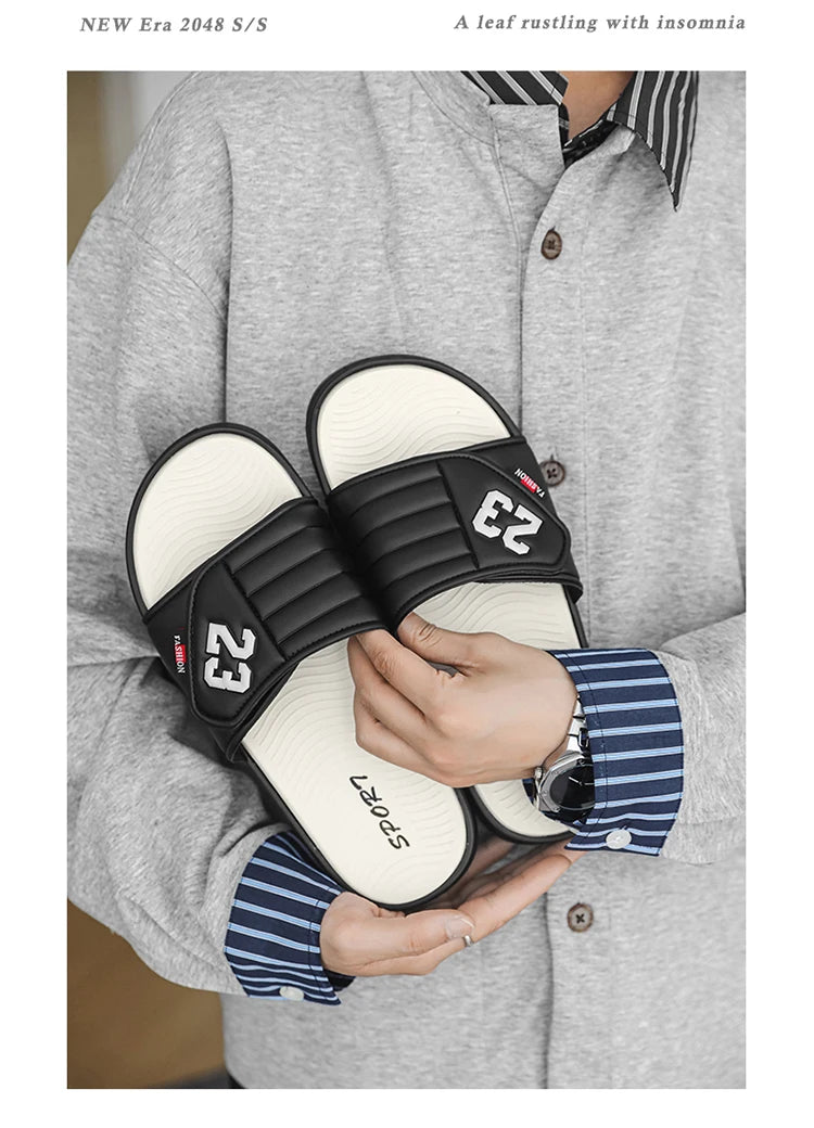 Men's fashion slippers comfortable flat home bathroom slippers soft-soled outdoor beach shoes plus size slippers men 39-47