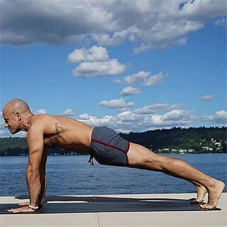 Mens Gym Fitness Shorts Bodybuilding running sports shorts Jogging Workout Male Summer Breathable Mesh Shorts men Sweatpants