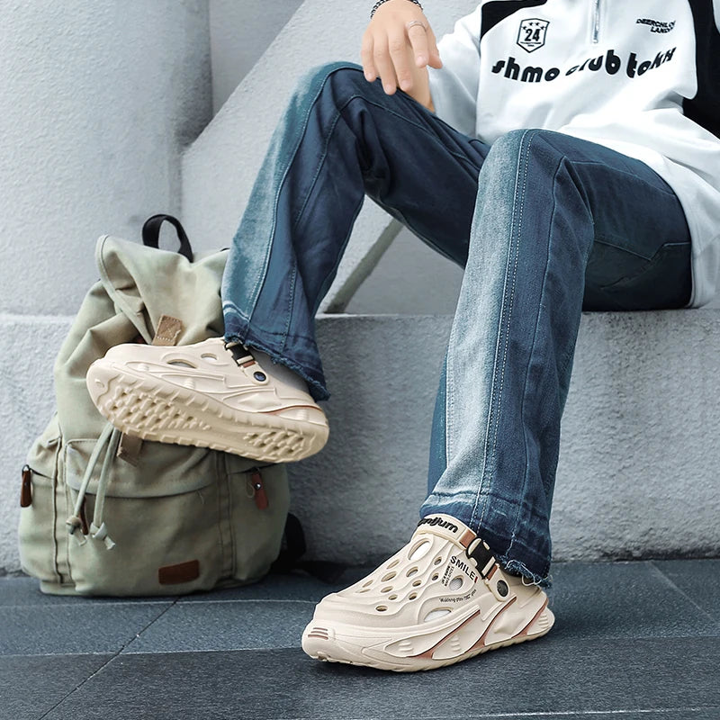 Fashion Men's Outdoor Sandals Slippers Beach Comfortable Clogs Soft Slides New Men Casual Shoes Garden Shoes Male Beach Slippers