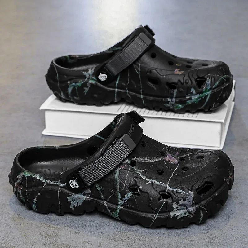 2025Men Slippers High Quality Classic Outdoor Anti-Slip Garden Shoes Lightweight Fashion Casual Sandals Sandals for Men Platform