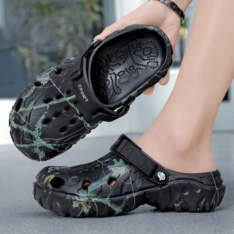 2025 Summer Men's Sandals New Home Garden Shoes Comfortable and Lightweight Men Slippers Non-Slip Soft Bottom Flip Flop Sandals