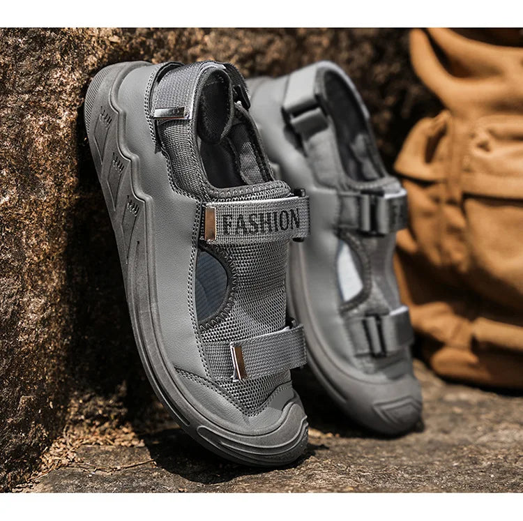 Men's Sandals Soft Bottom Summer Vacation Casual Beach Shoes Breathable Baotou Sandals