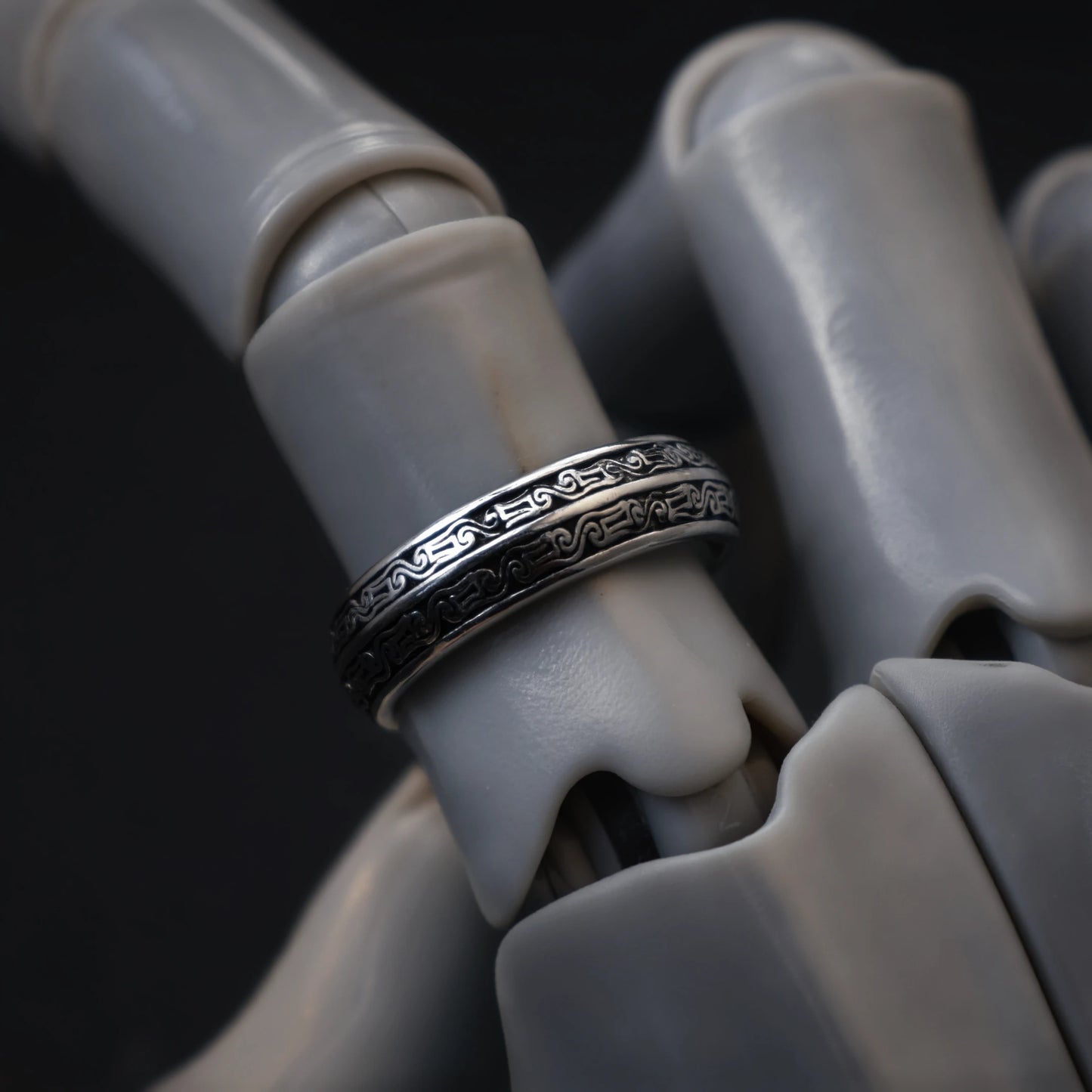 Retro Zoomorphic Spiral Motif Adjustable Open Ring For Men Silver-plated Copper Gothic Edgy Jewelry Historic Accessories Gift