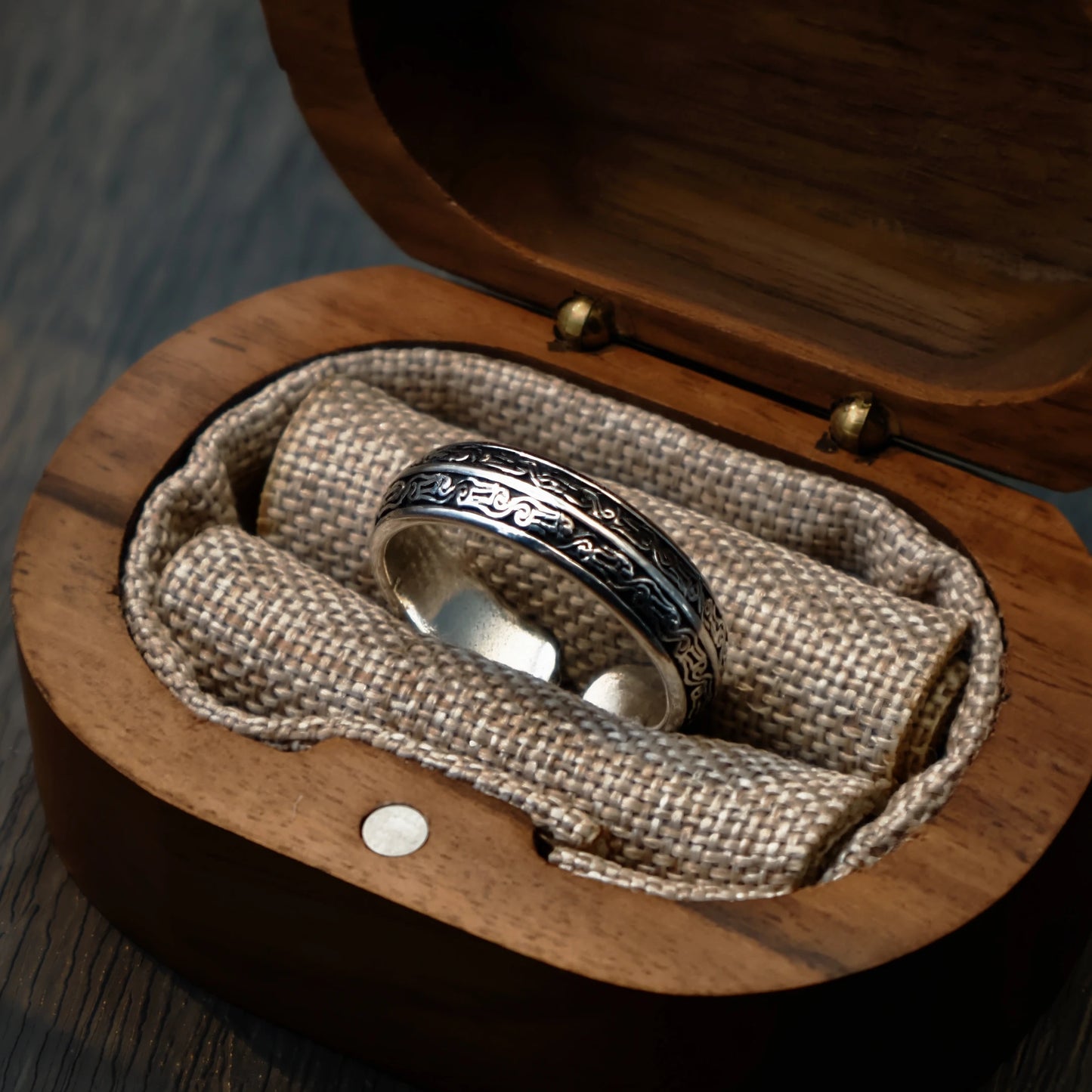 Retro Zoomorphic Spiral Motif Adjustable Open Ring For Men Silver-plated Copper Gothic Edgy Jewelry Historic Accessories Gift