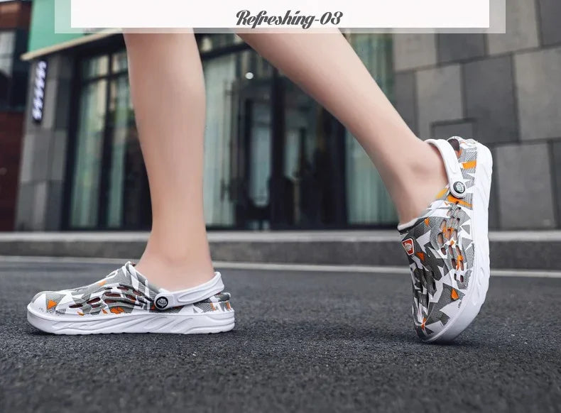 2024 New Fashion Sandals Men Clog Sandals Comfortable Breathable Zapatillas Hombre Beach Sandals Men Clogs Slippers Soft Bottom