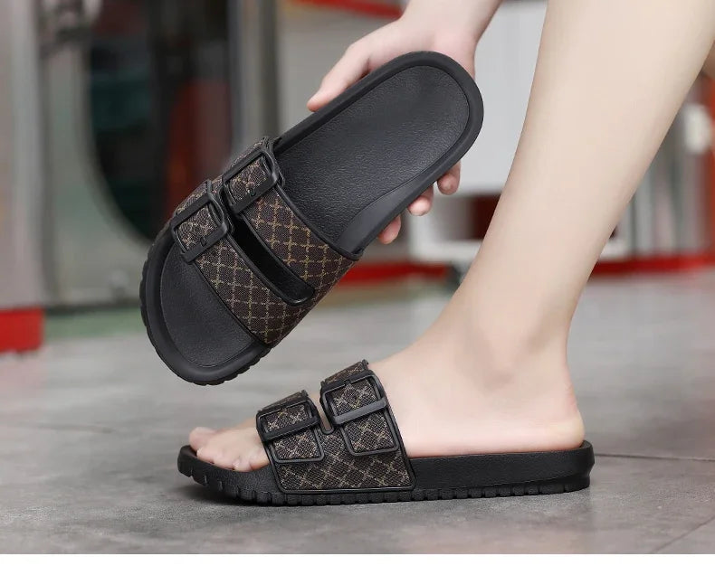 Summer Fashion Men Slippers Comfort Mens Sandals Non-slip Indoor Home Bathroom Slides Garden Shoes Outdoor Beach Casual Shoes