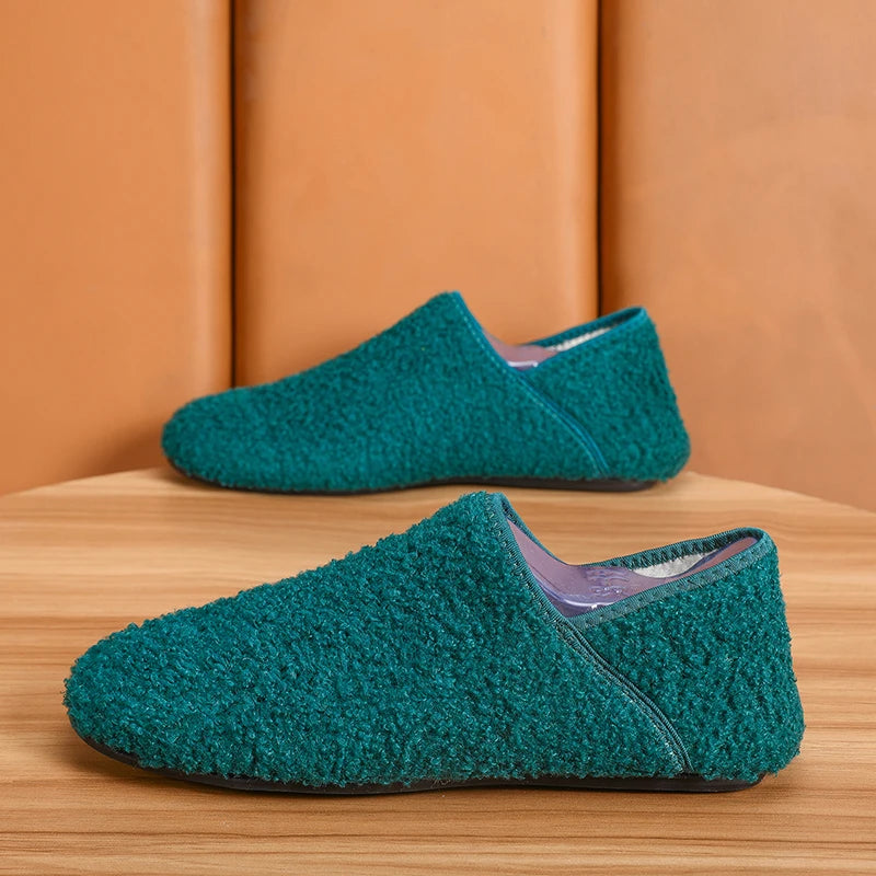 Men Winter Slippers Women Warm Shoes Soft Plush Flats Casual Shoes Male Loafers Lightweight Home Walking Couples Shoes Footwear