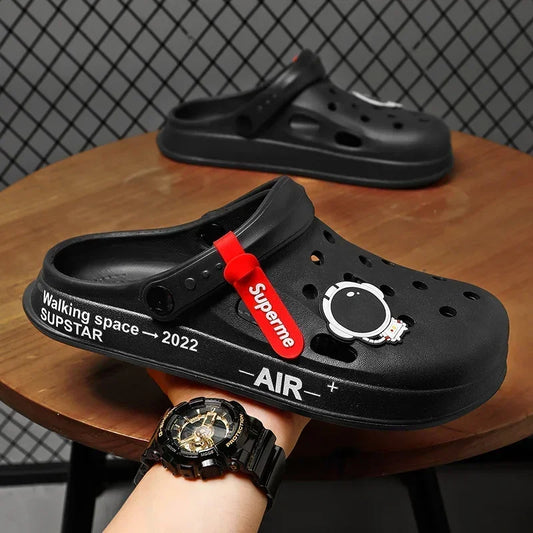 Water Shoes Sandals For Men Black White Men Women Sandals Breathable Home Slippers Outdoor Fashion Garden Clogs Couple Shoes