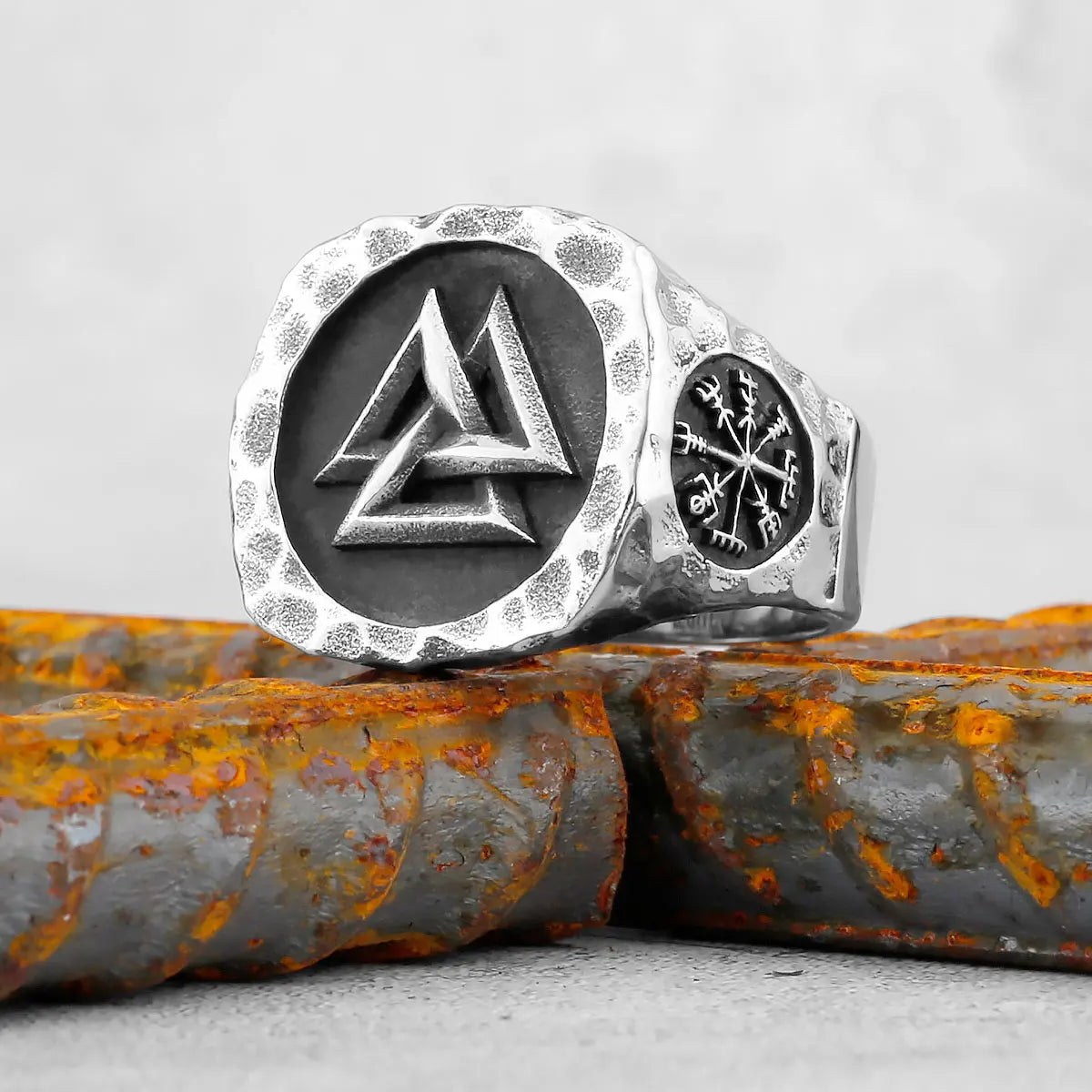 Vintage Stainless Steel Viking Amulet Ring Norse Compass Runes Men and Women Rings Teens Multi Style Jewelry Boyfriend Gift
