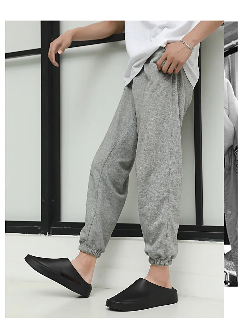 Comfortable Slippers for Men Women Stylish Summer Beach Slides Couples Hollow Out Sandals Anti-Slip Bathroom Slippers