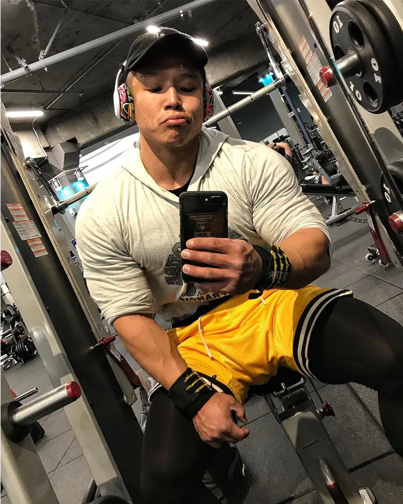 Mens Fire Red Shorts Casual Basketball Shorts Gym Fitness Short Joggers Shorts Workout Bodybuilding Breathable Board Shorts Male