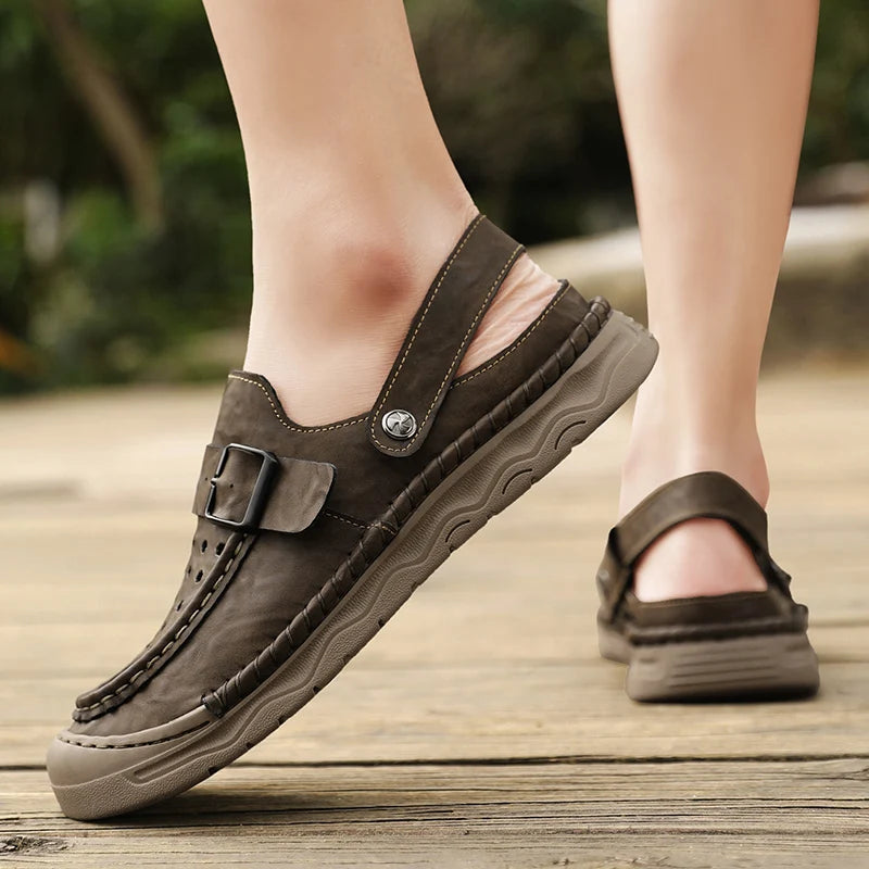 Summer Men‘s Sandals Casual Comfortable Men Slippers 2025 New Designer Sneakers Lightweight Outdoor Beach Sandals Men's Shoes