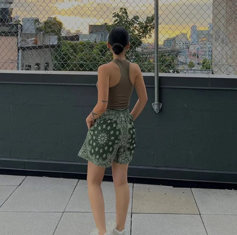 2024 New summer men shorts men and women's fashion beach seaside casual pants mesh sports quick-drying quarter pants