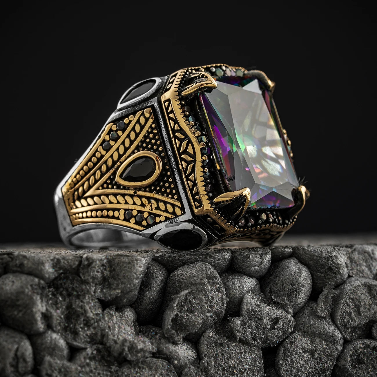 New Copper Material Open Adjustable Ring Amber Gemstone Personality High Jewelry Fashion Luxury Business Men's High-end Ring