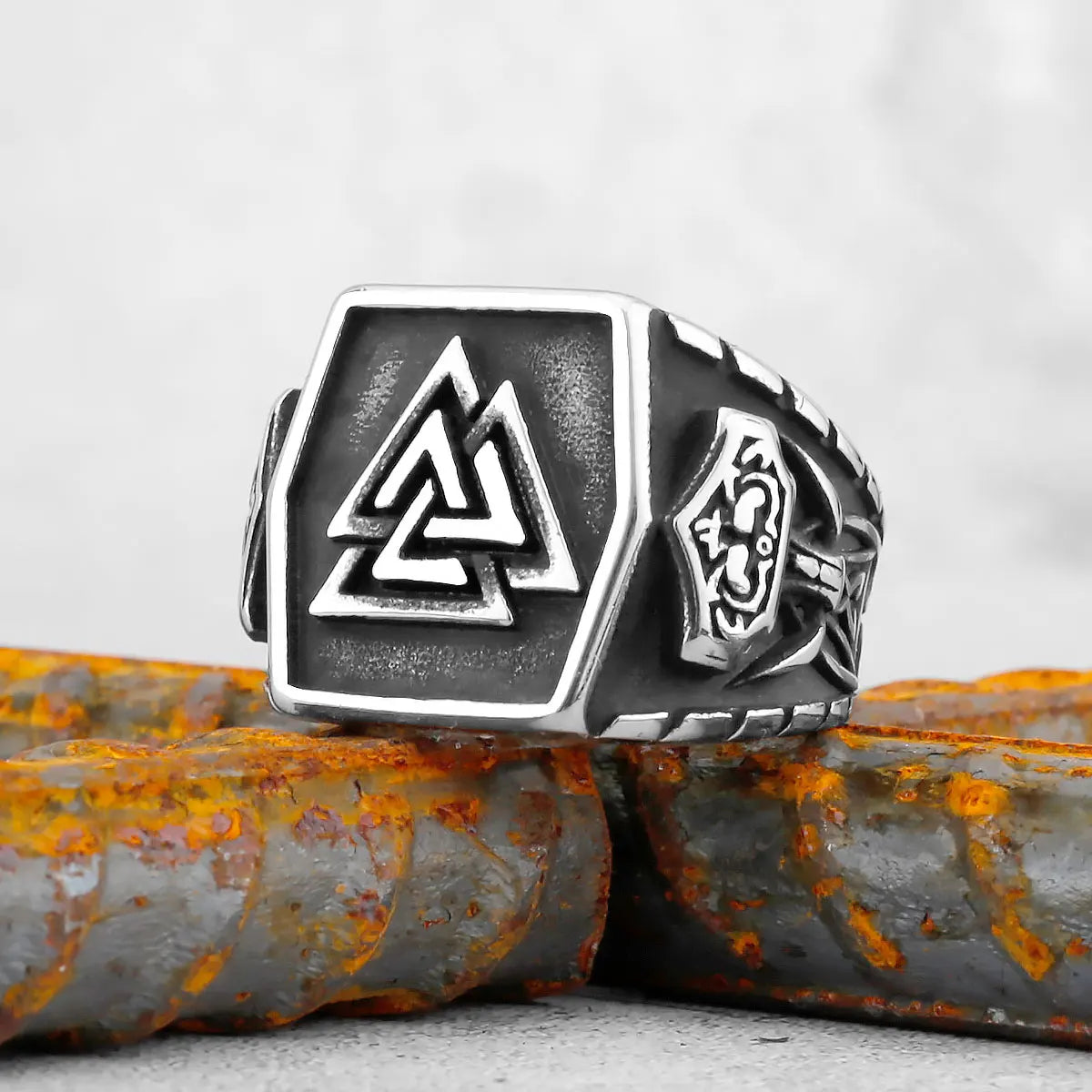 Vintage Stainless Steel Viking Amulet Ring Norse Compass Runes Men and Women Rings Teens Multi Style Jewelry Boyfriend Gift