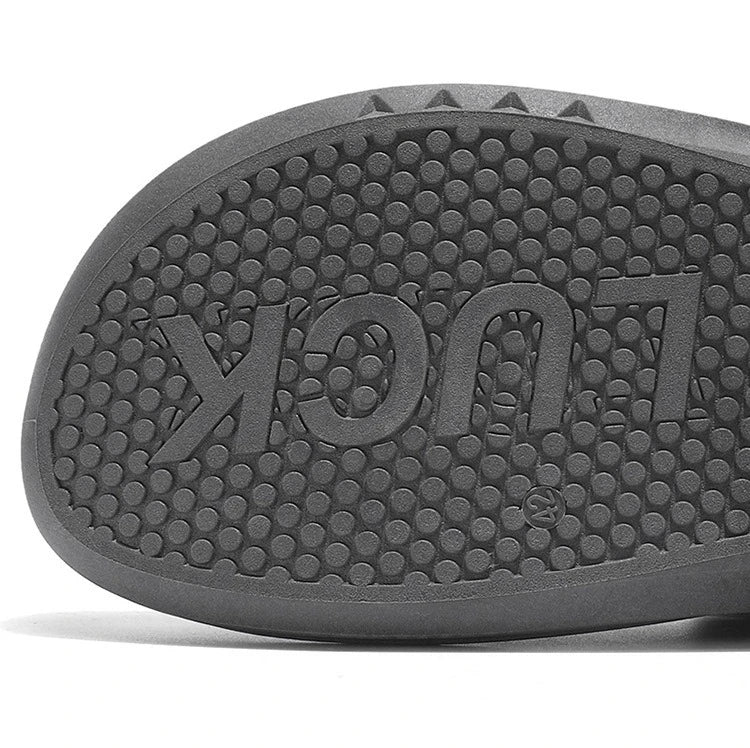 Men's Sandals Soft Bottom Summer Vacation Casual Beach Shoes Breathable Baotou Sandals