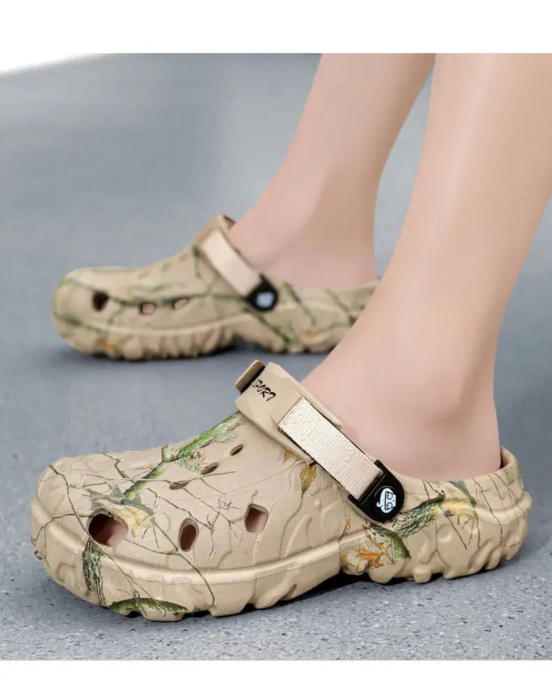 Flat Sandals Men Shoes 2025 Slippers Men Garden Platform Sandals Man Summer Sandals Male Sneakers Outdoor Flip Flops Home Clogs