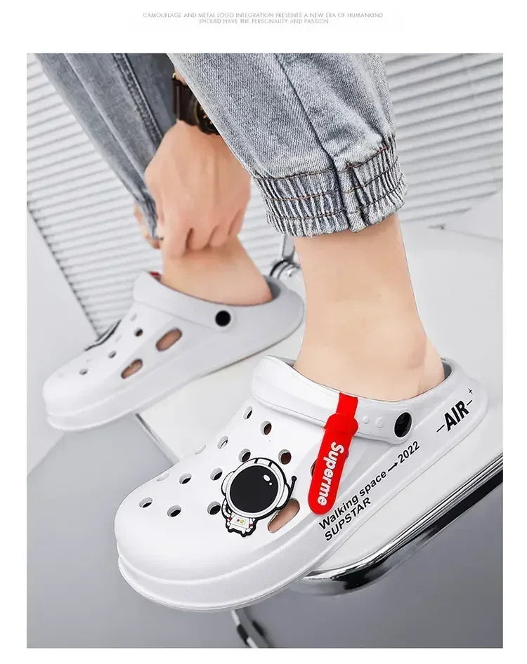 Water Shoes Sandals For Men Black White Men Women Sandals Breathable Home Slippers Outdoor Fashion Garden Clogs Couple Shoes