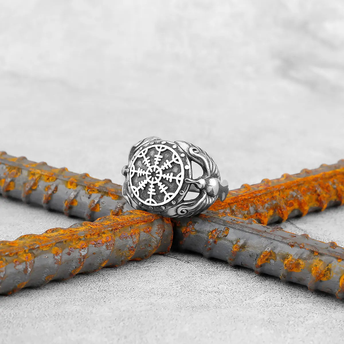 Vintage Stainless Steel Viking Amulet Ring Norse Compass Runes Men and Women Rings Teens Multi Style Jewelry Boyfriend Gift